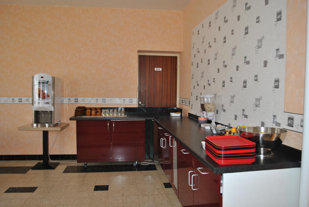 Hotel Belledonne เลอบูร์-เดอัวซ็อง ภายนอก รูปภาพ