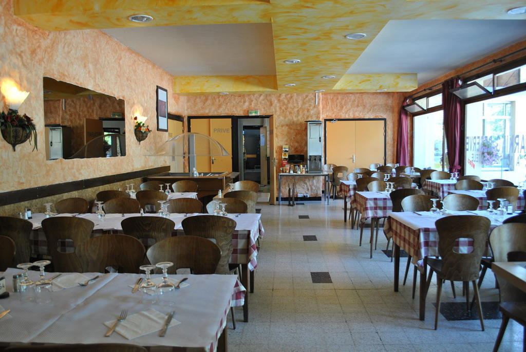 Hotel Belledonne เลอบูร์-เดอัวซ็อง ภายนอก รูปภาพ