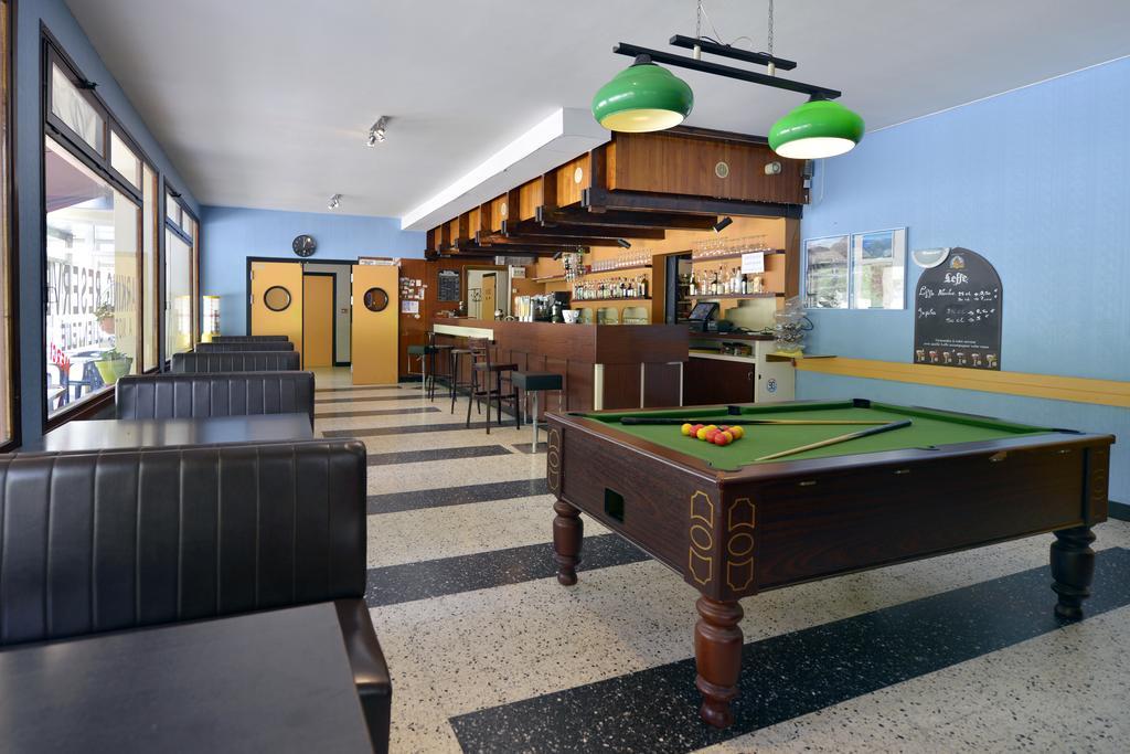 Hotel Belledonne เลอบูร์-เดอัวซ็อง ภายนอก รูปภาพ
